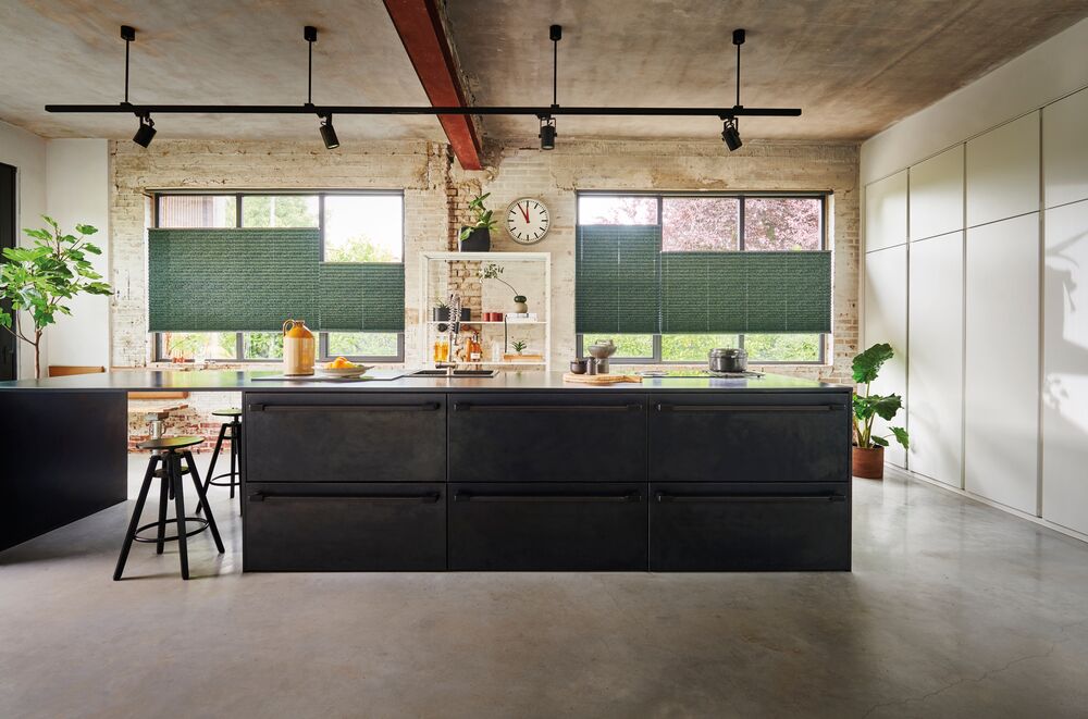 Küchenfenster mit Plissees